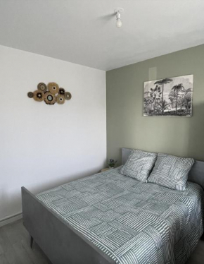 Vigny- Appartement lumineux - 3 chambres
